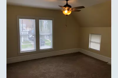 1634 Victoria Avenue, North Chicago, IL 60064 - Photo 6