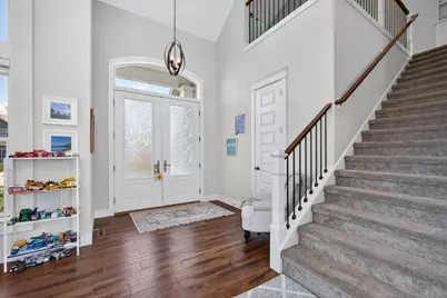 5700 Emily Road, Bettendorf, IA 52722 - Photo 2