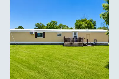 105 N Hickory Street, Farina, IL 62838 - Photo 4