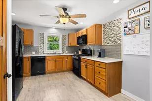 742 Chambers St, Ottawa, IL 61350 - Photo 16
