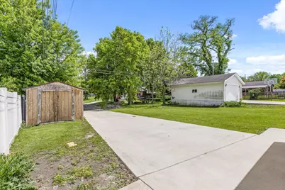 742 Chambers Street, Ottawa, IL 61350 - Photo 34