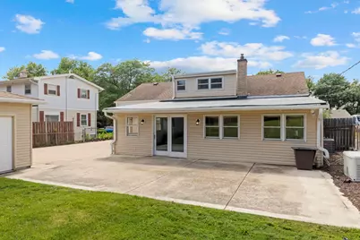 679 N West Road, Lombard, IL 60148 - Photo 20