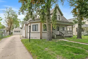 1302 State St, Dekalb, IL 60115 - Photo 2