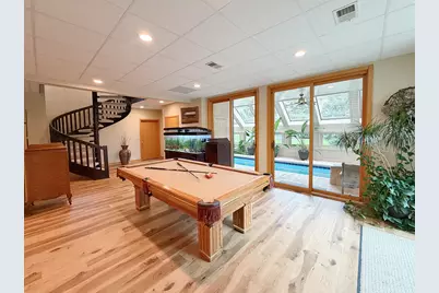 211 Ridge Lane, Lake in the Hills, IL 60156 - Photo 54