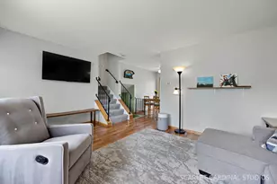 30W061 Arbury Ct, Warrenville, IL 60555 - Photo 4