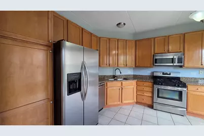 715 Astor Lane #401, Wheeling, IL 60090 - Photo 6