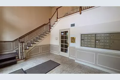 715 Astor Lane #401, Wheeling, IL 60090 - Photo 2