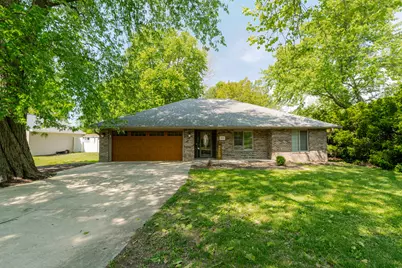 3018 Springfield Road, East Peoria, IL 61611 - Photo 1