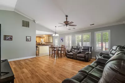 3018 Springfield Road, East Peoria, IL 61611 - Photo 6