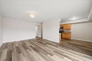 920 Casey Ct, Schaumburg, IL 60173 - Photo 6