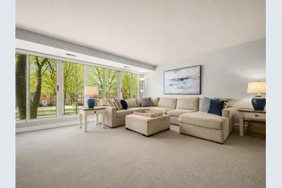 2555 Gross Point Road #202, Evanston, IL 60201 - Photo 4