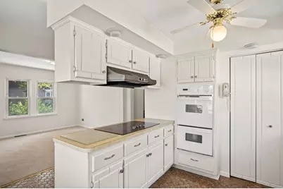 8434 W 50th Street, McCook, IL 60525 - Photo 12