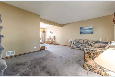 793 Santa Fe Court, Carol Stream, IL 60188 - Photo 6