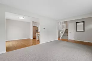 3S611 Wilbur Ave, Warrenville, IL 60555 - Photo 4