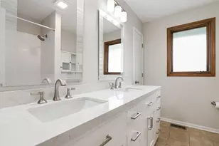 3S611 Wilbur Ave, Warrenville, IL 60555 - Photo 12