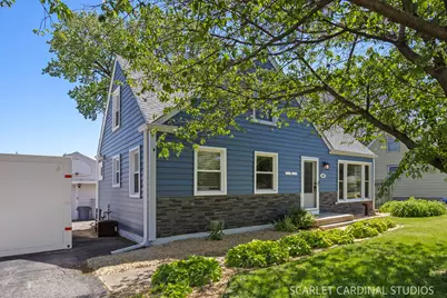 635 N Edgewood Avenue, Lombard, IL 60148 - Photo 2