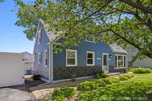 635 N Edgewood Ave, Lombard, IL 60148 - Photo 2