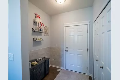 561 S Stone Brook Drive, Romeoville, IL 60446 - Photo 16