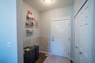 561 S Stone Brook Dr, Romeoville, IL 60446 - Photo 16