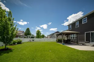 561 S Stone Brook Dr, Romeoville, IL 60446 - Photo 8