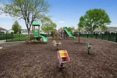 4092 Victoria Drive, Hoffman Estates, IL 60192 - Photo 32