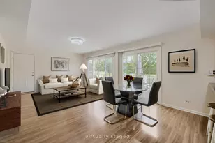 4092 Victoria Dr, Hoffman Estates, IL 60192 - Photo 10