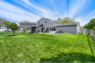 4092 Victoria Drive, Hoffman Estates, IL 60192 - Photo 24