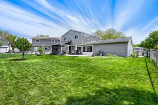 4092 Victoria Dr, Hoffman Estates, IL 60192 - Photo 24