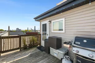1217 N California Ave, Chicago, IL 60622 - Photo 16