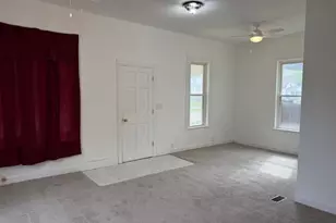 1005 W Taylor St, Bloomington, IL 61701 - Photo 14