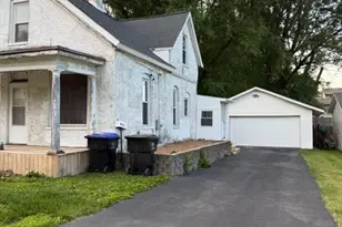 1005 W Taylor St, Bloomington, IL 61701 - Photo 6