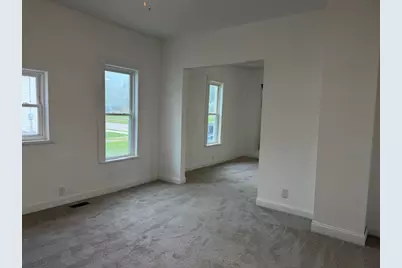 1005 W Taylor Street, Bloomington, IL 61701 - Photo 12