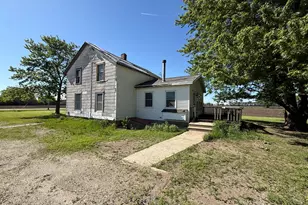 4883 N 19000 Road W, Gardner, IL 60424 - Photo 2