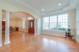 878 Writer Ct, Vernon Hills, IL 60061 - Photo 6