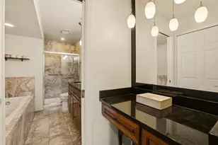 660 Ballantrae Dr, Northbrook, IL 60062 - Photo 24
