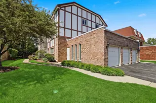 660 Ballantrae Dr, Northbrook, IL 60062 - Photo 30