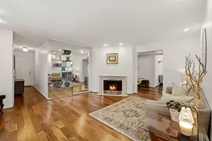 660 Ballantrae Dr, Northbrook, IL 60062 - Photo 14