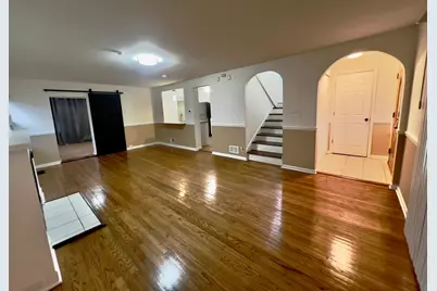 7421 W 64th Street, Summit, IL 60501 - Photo 2