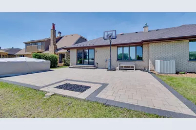 1245 Biscayne Drive, Elk Grove Village, IL 60007 - Photo 40
