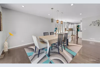 1245 Biscayne Drive, Elk Grove Village, IL 60007 - Photo 10