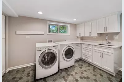116 E Maple Street, Lombard, IL 60148 - Photo 6