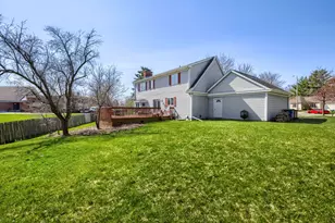 245 Old Forge Rd, Elgin, IL 60123 - Photo 36