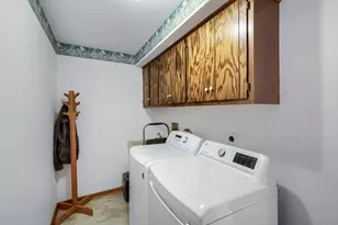 245 Old Forge Rd, Elgin, IL 60123 - Photo 22