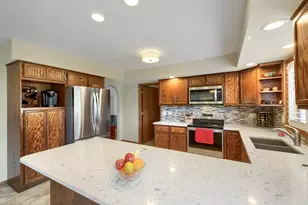 245 Old Forge Rd, Elgin, IL 60123 - Photo 20