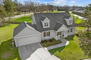 245 Old Forge Rd, Elgin, IL 60123 - Photo 6