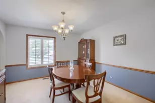 245 Old Forge Rd, Elgin, IL 60123 - Photo 16