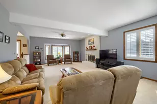 245 Old Forge Rd, Elgin, IL 60123 - Photo 14