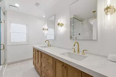 1209 W Roscoe Street, Chicago, IL 60657 - Photo 24