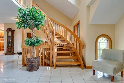 38W710 Bonnie Court, Saint Charles, IL 60175 - Photo 6