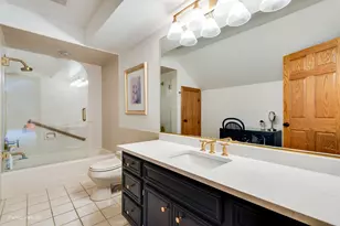 38W710 Bonnie Ct, Saint Charles, IL 60175 - Photo 28